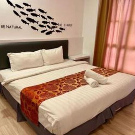 Hotel Zamburger Plaza Mahkota Малакка Экстерьер фото