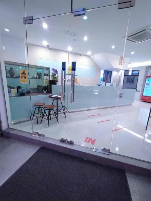 Hotel Zamburger Plaza Mahkota Малакка Экстерьер фото