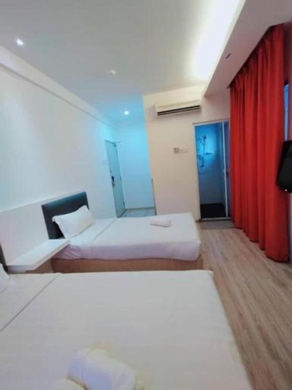 Hotel Zamburger Plaza Mahkota Малакка Экстерьер фото