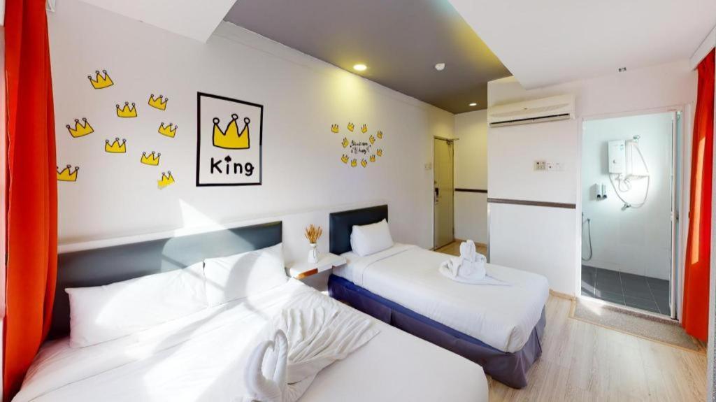 Hotel Zamburger Plaza Mahkota Малакка Экстерьер фото
