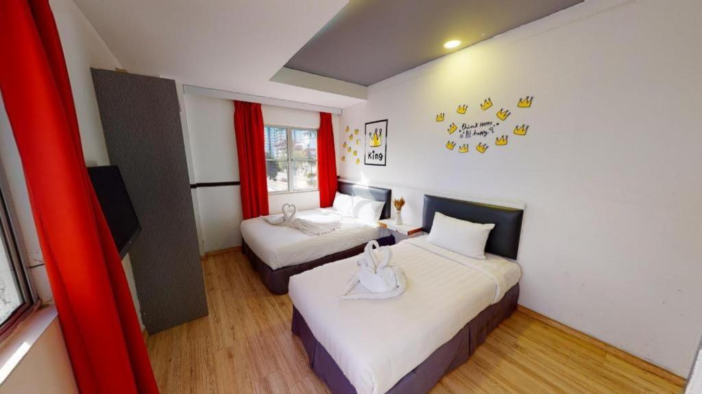 Hotel Zamburger Plaza Mahkota Малакка Экстерьер фото
