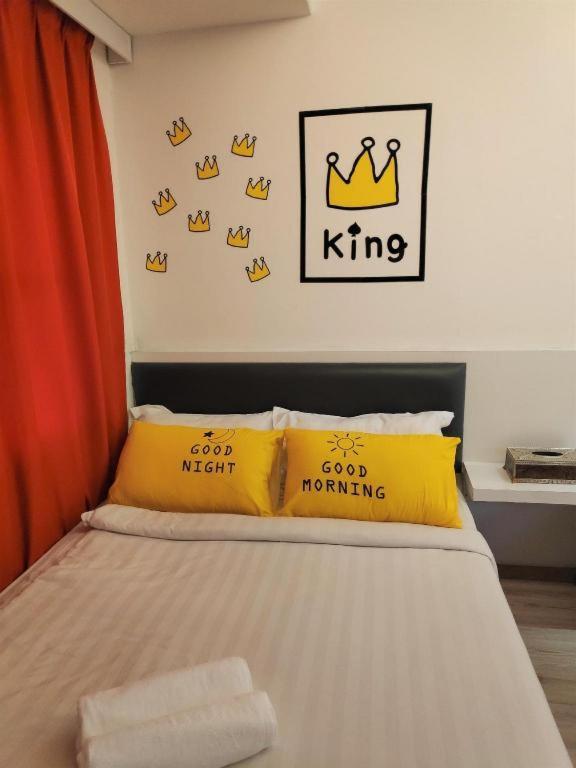 Hotel Zamburger Plaza Mahkota Малакка Экстерьер фото