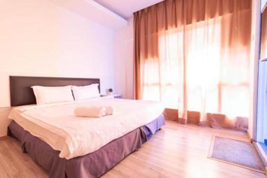 Hotel Zamburger Plaza Mahkota Малакка Экстерьер фото